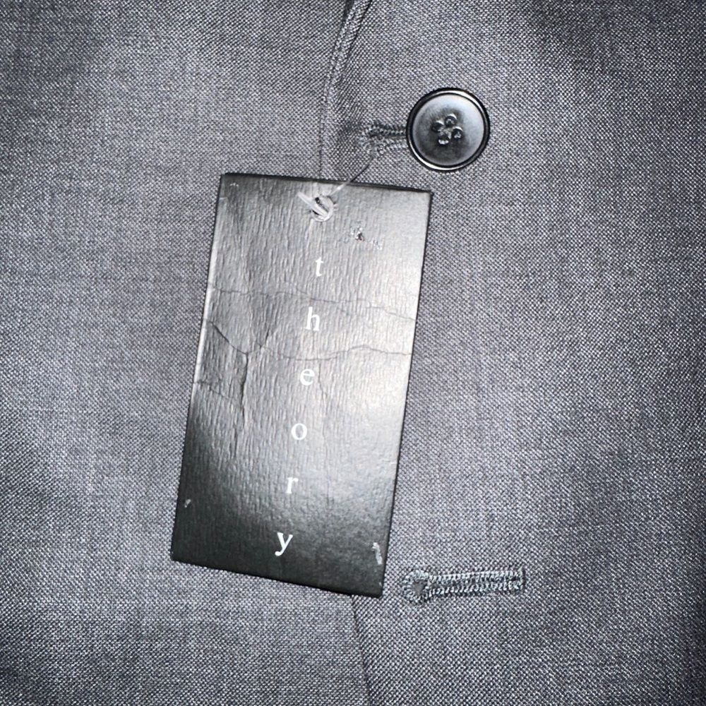 NWT Theory Tailored 2-Button Blazer - Picture 3 of 7